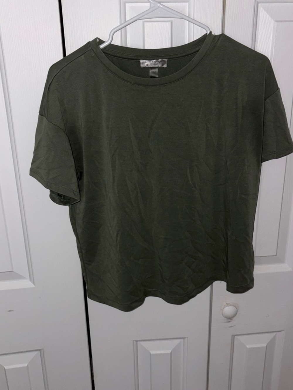 Cable & Gauge Olive Short Sleeve Crewneck Tee